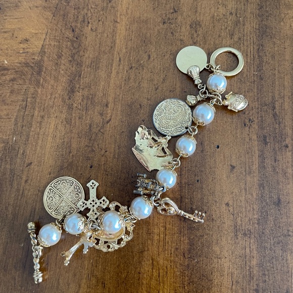 Kirks folly charm bracelet - Picture 2 of 2